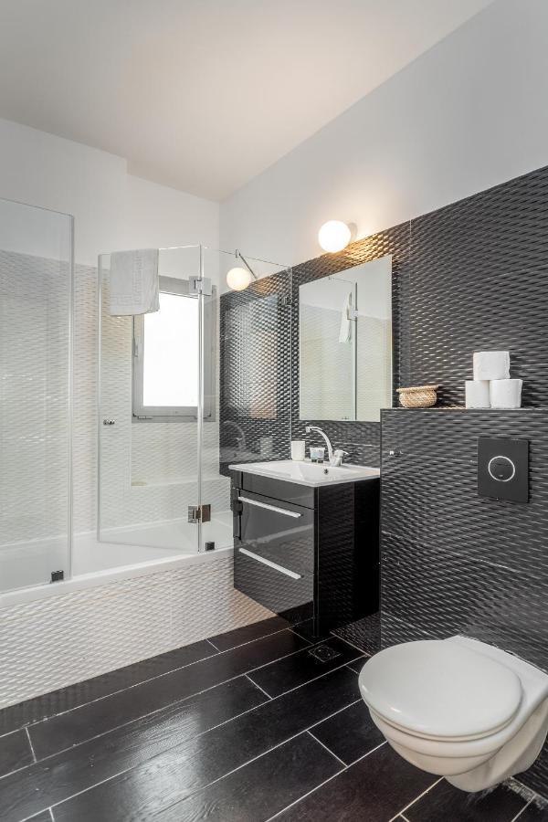 3 Bedrooms Apt Balcony & Parking Near Banana Beach Tel Aviv Exteriör bild